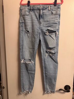 American Eagle Outfitters Light Wash Ripped Skinny Jeans Size 14